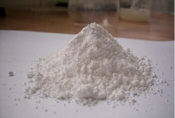 De Zuiverheids Farmaceutische Materiële benzocaine CAS 59-46-1 van het Benzocainpoeder 99% voor Lokaal Verdovingsmiddel Benzocaine